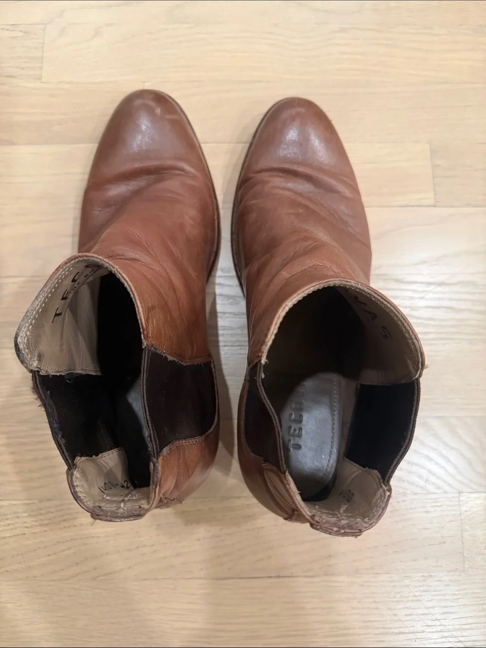 Tecovas Men's Brown Leather Chelsea Boots 10.5D - Classic Slip-On Ankle Boots